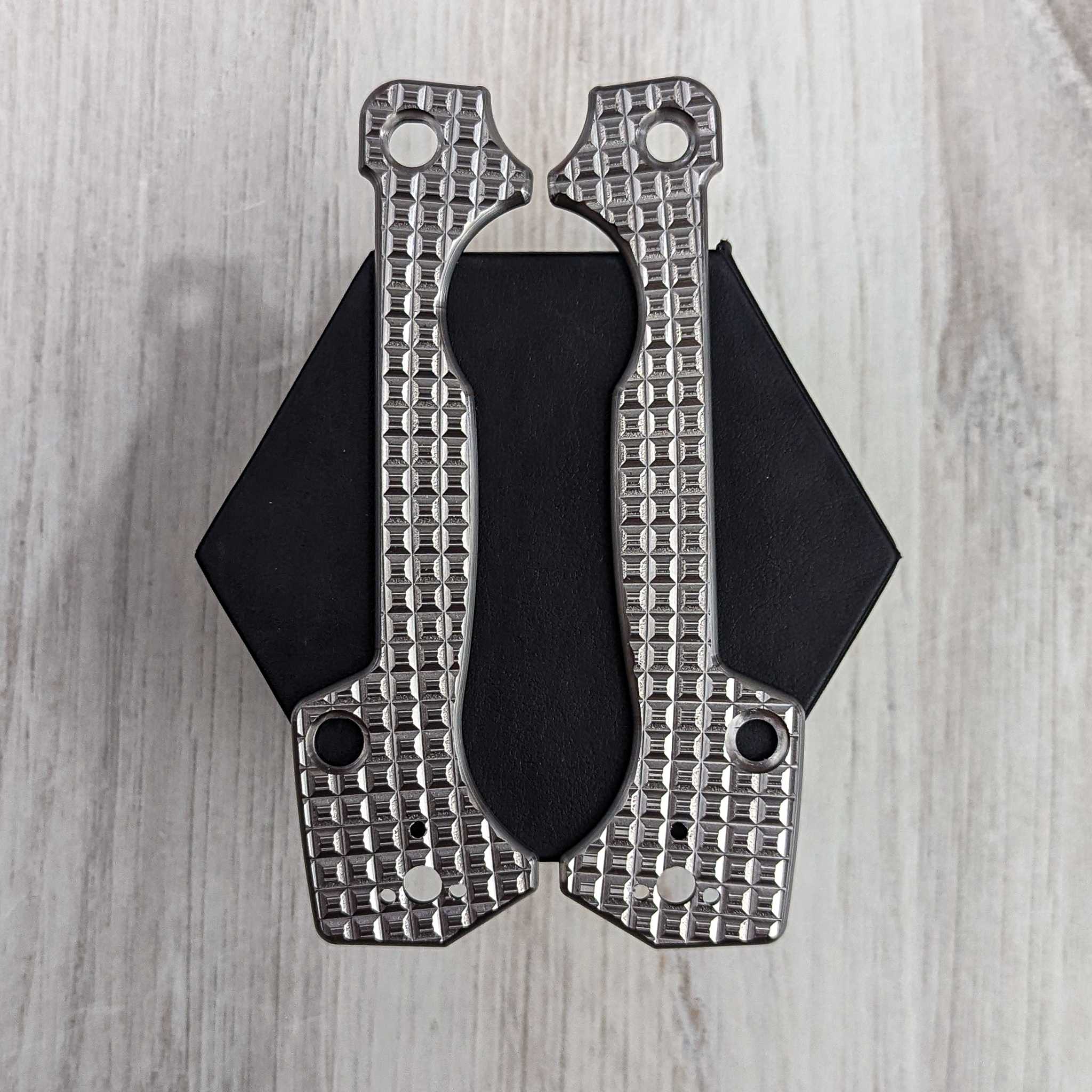LINERLESS Titanium Scales & Skiff Bearing Upgrade (Compatible with Cold Steel AD-15 & AD-15 Lite) - Image 4