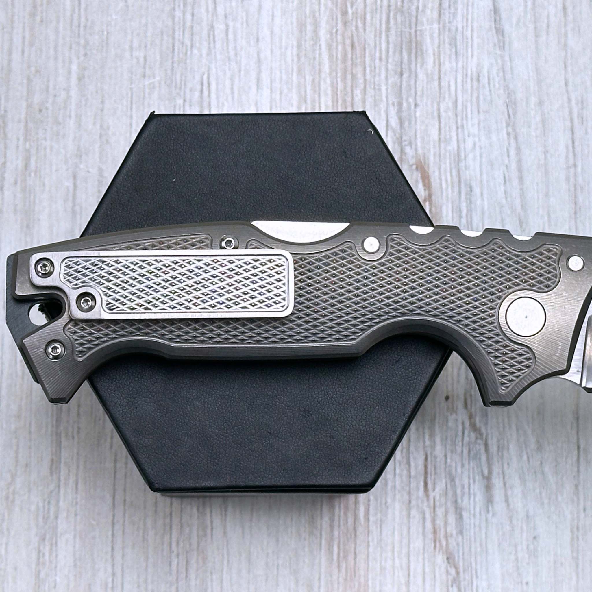 Cold Steel AD-10 Titanium Pocket Clip - Image 6
