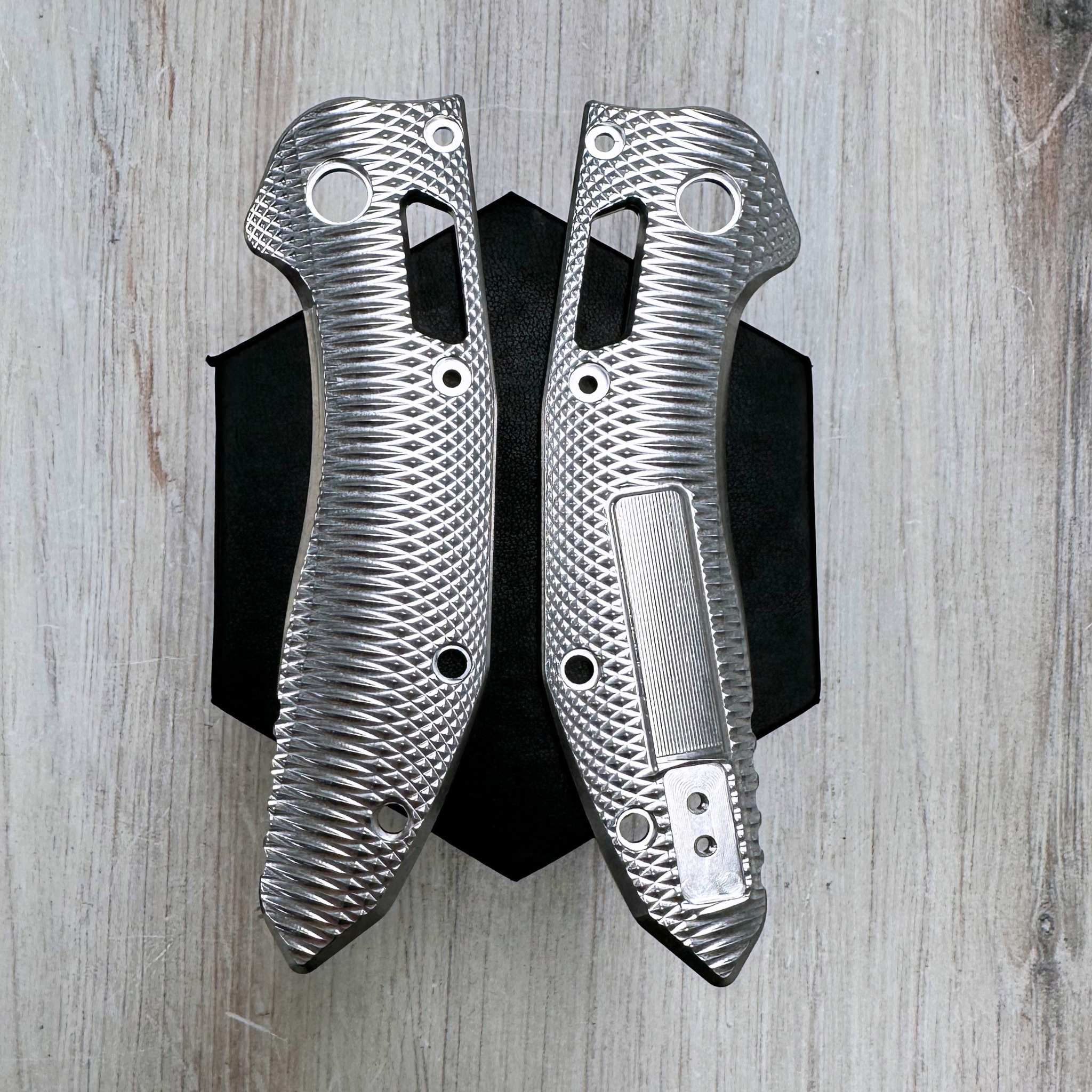 STOCKY GOAT - Sonic - Titanium Scales / Lightweight  (Compatible with Microtech Stitch)