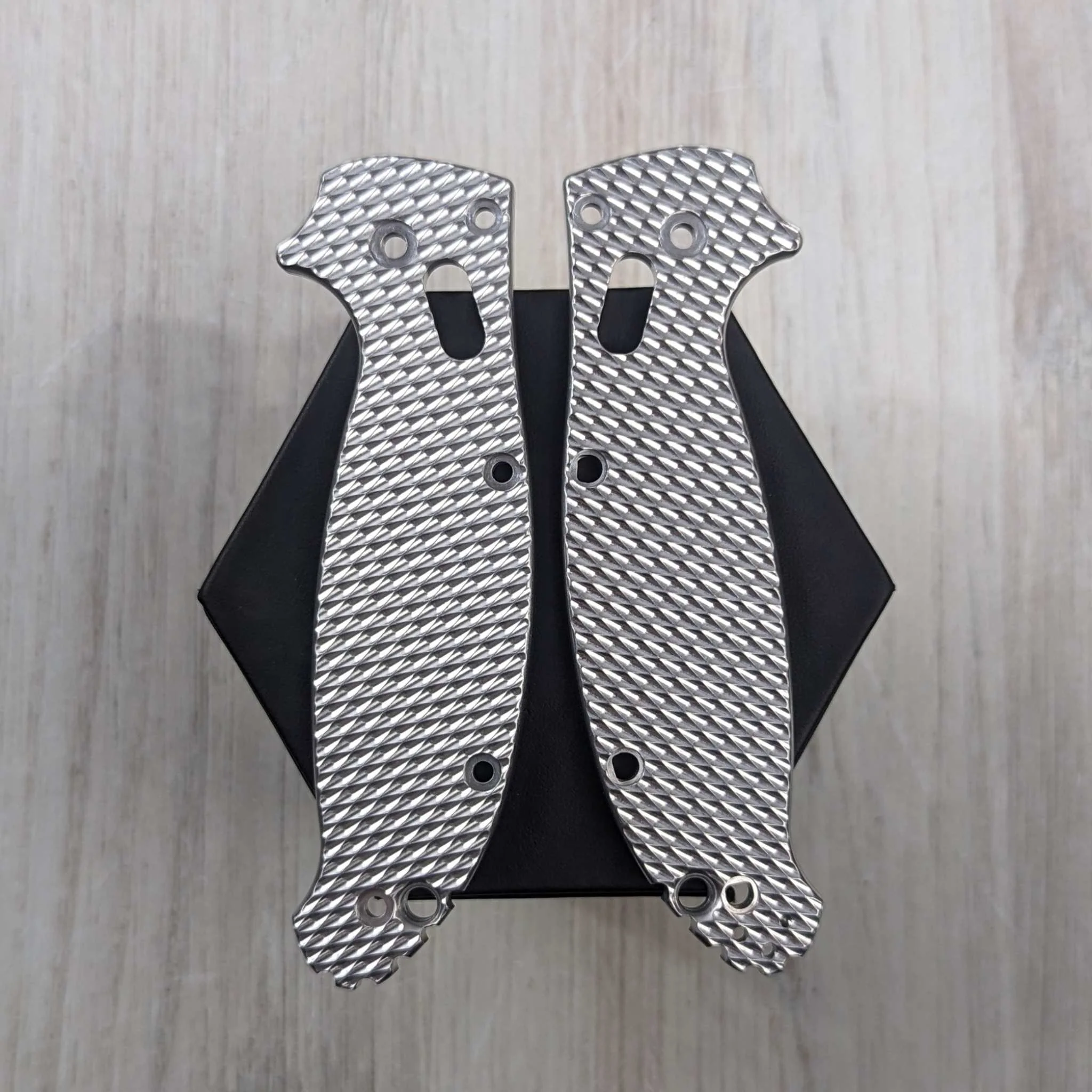 GOAT SHELL - Aluminum Clamshell (Compatible with Spyderco Manix 2 LW) - Image 3