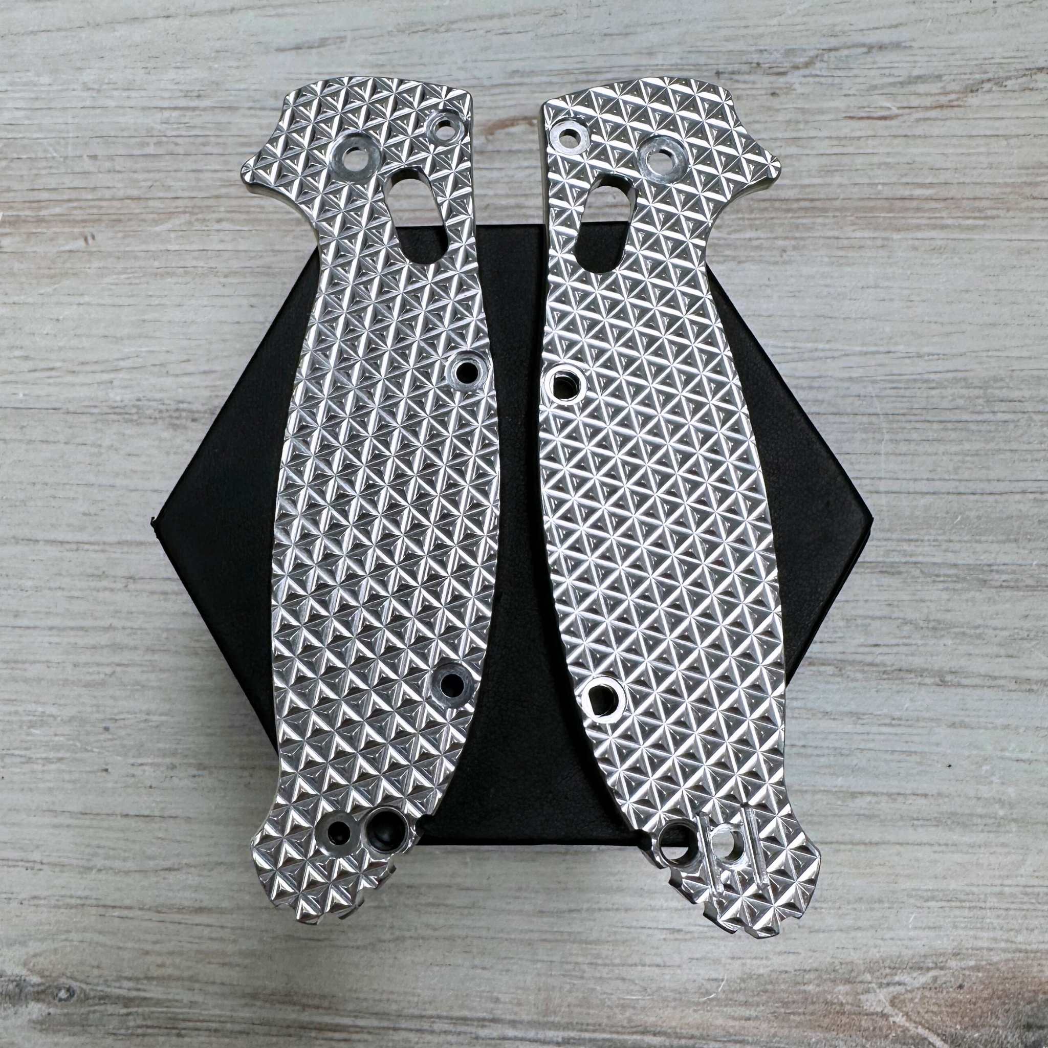 GOAT SHELL - Aluminum Clamshell (Compatible with Spyderco Manix 2 LW) - Image 10
